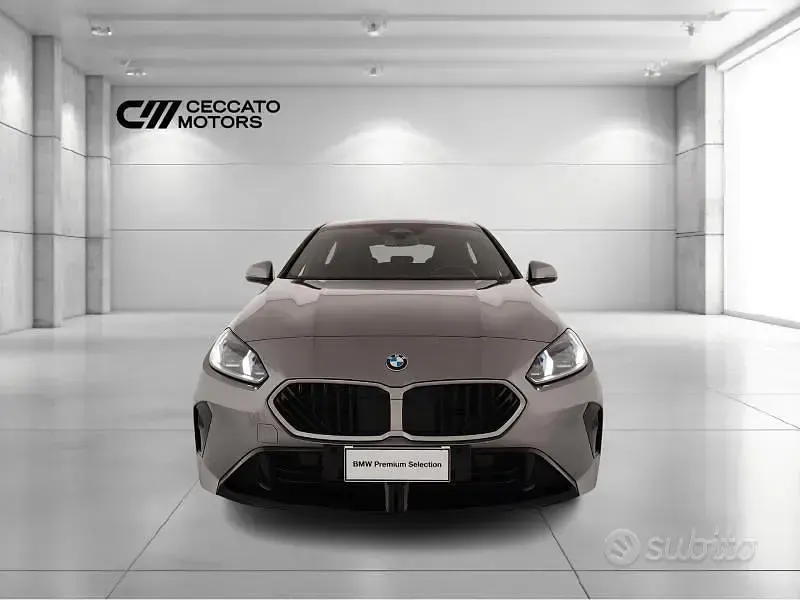 Usata BMW 118 M Sport 150 CV (110 kW) 2025 Grigio Utilitaria