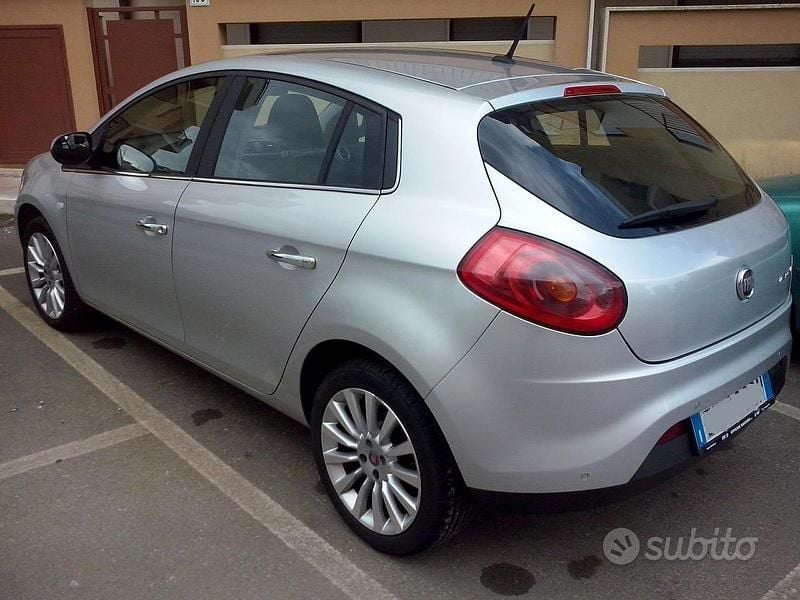 Usata Fiat Bravo Emotion 165 CV (121 kW) 2011 Grigio Utilitaria