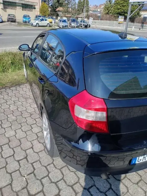 Usata BMW 118 122 CV (89 kW) 2006 Utilitaria