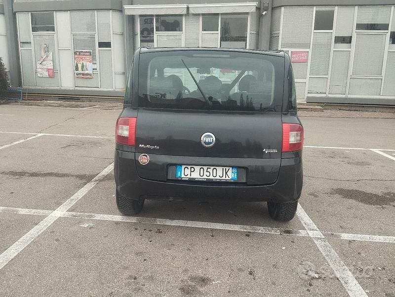 Usata Fiat Multipla 103 CV (75 kW) 2004 Nero Monovolume