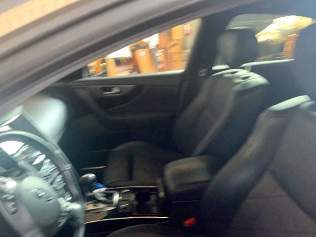 Usata Infiniti Q30 250 CV (183 kW) 2016 Antracite