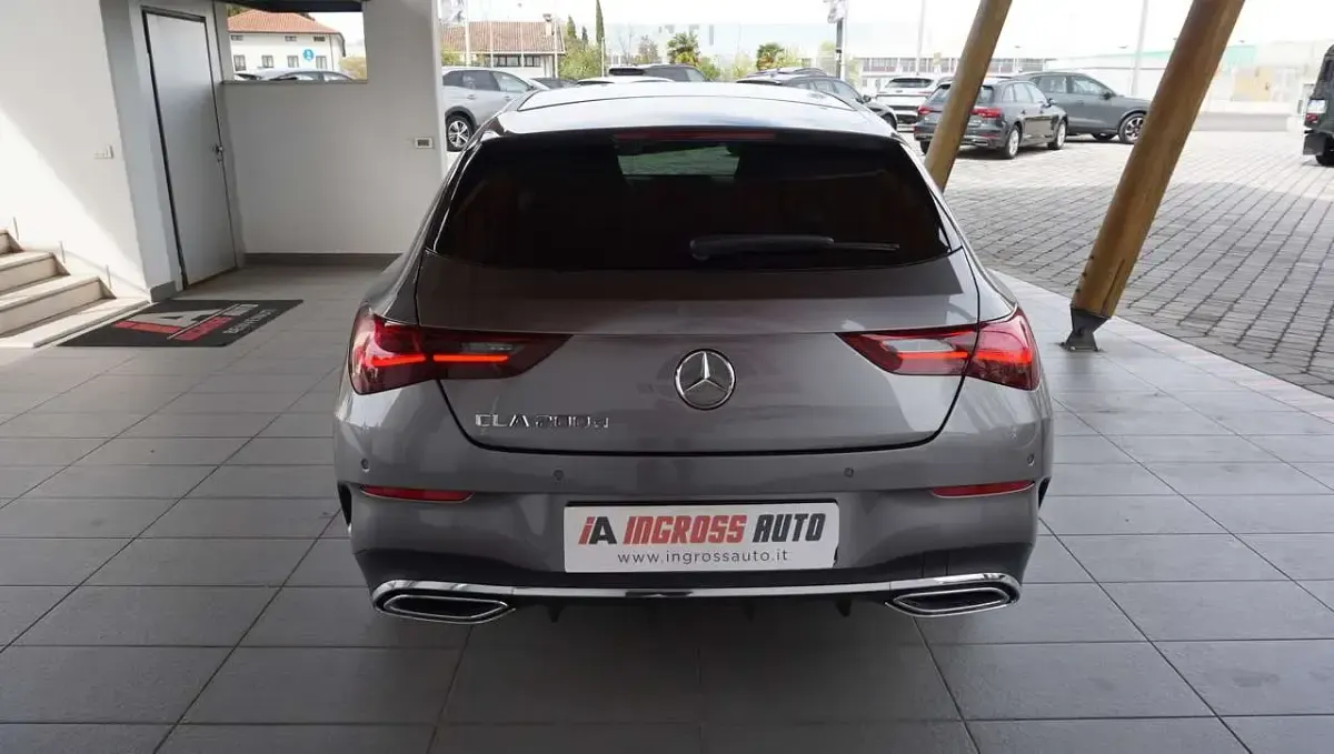 Usata Mercedes CLA200 Premium 150 CV (110 kW) 2024 Grigio Coupé