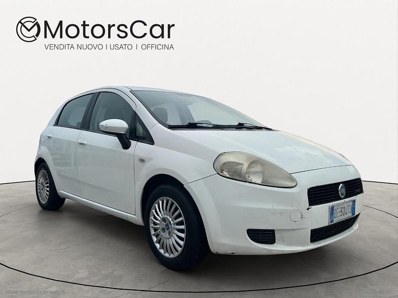 Usata Fiat Grande Punto Active 75 CV (55 kW) 2007 Bianco Utilitaria