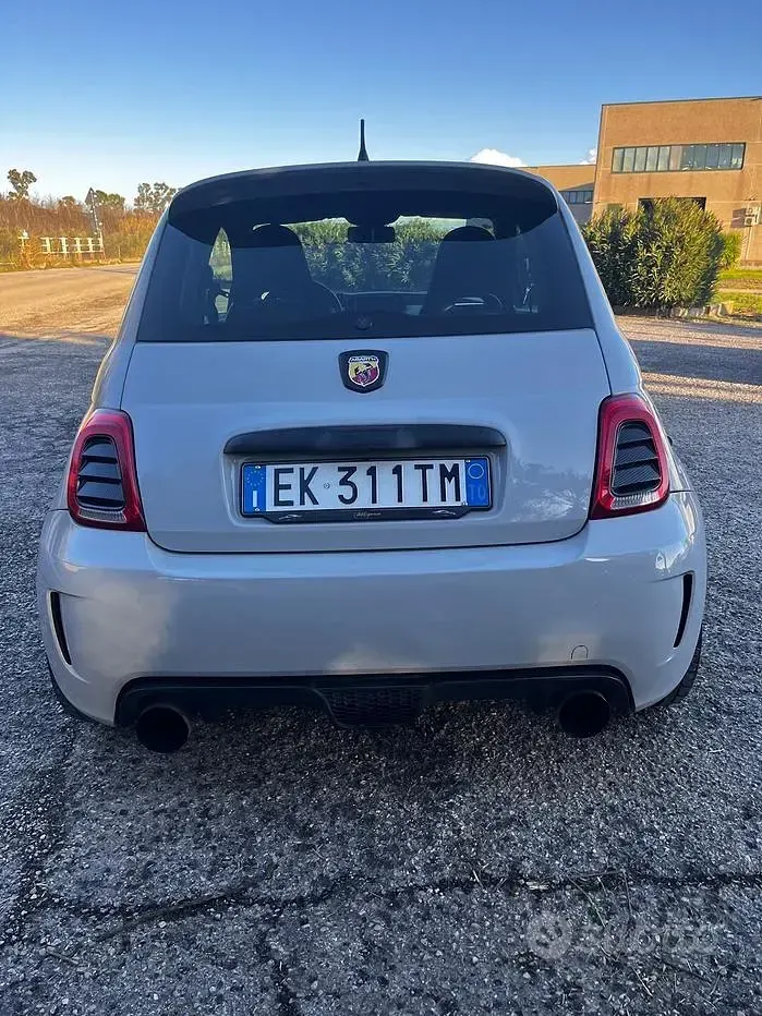 Usata Abarth 500 135 CV (99 kW) 2011 Grigio Berlina