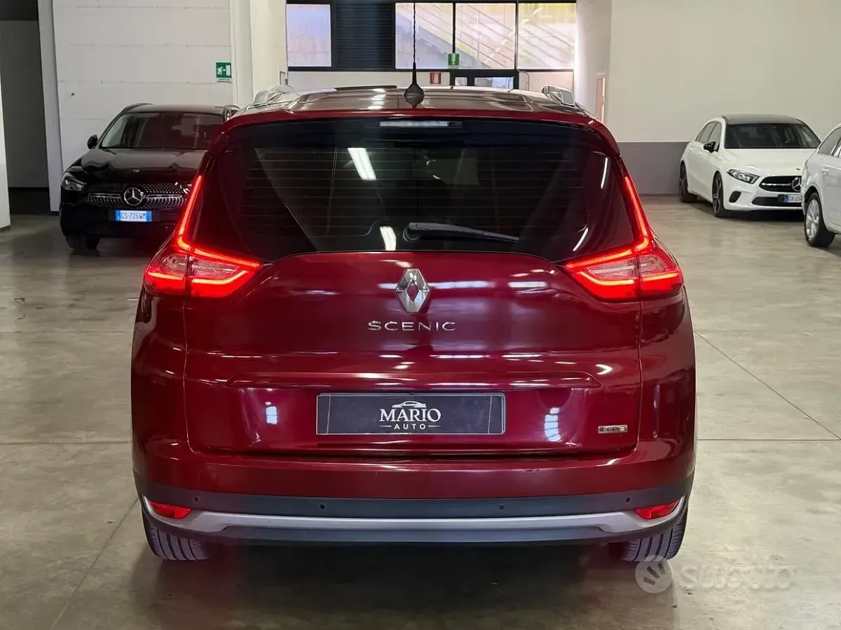 Usata Renault Grand Scénic IV Intens 110 CV (80 kW) 2017 Rosso Monovolume