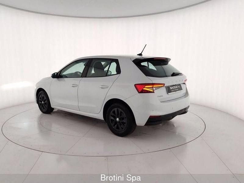 Usata Skoda Fabia 80 CV (58 kW) 2024 Bianco metallizzato Utilitaria