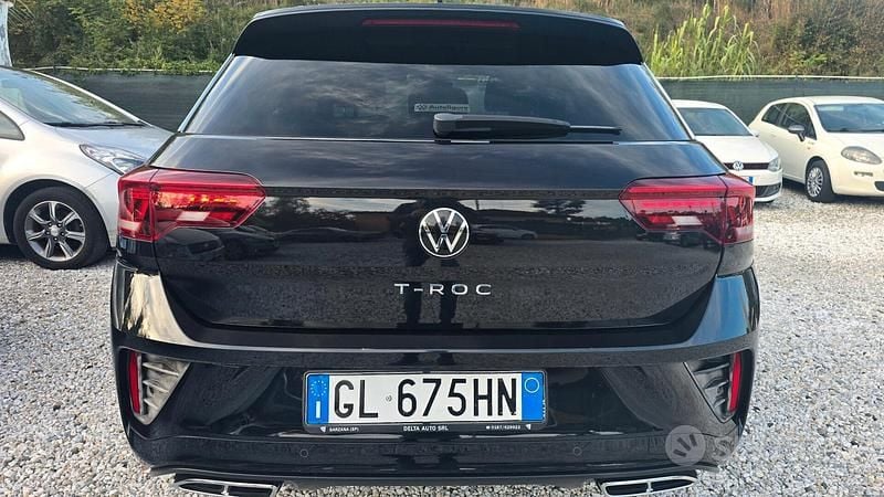 Usata VW T-Roc R-line 150 CV (110 kW) 2023 Nero SUV