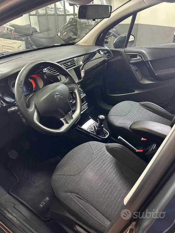 Usata Citroën C3 110 CV (80 kW) 2017 Grigio Berlina