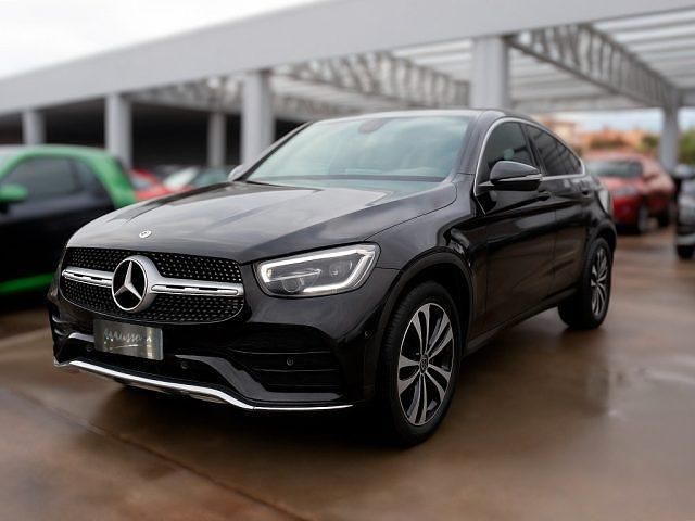 Usata Mercedes GLC220 194 CV (142 kW) 2021 Nero met. Coupé