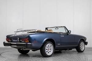 Usata Fiat 124 135 CV (99 kW) 1985 Blu Cabrio