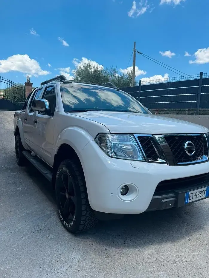 Usata Nissan Navara 190 CV (139 kW) 2014 Bianco Pick-up