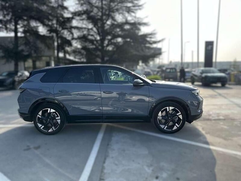 Nuova Opel Grandland X Ultimate 150 CV (110 kW) 2026 Grafik grey SUV