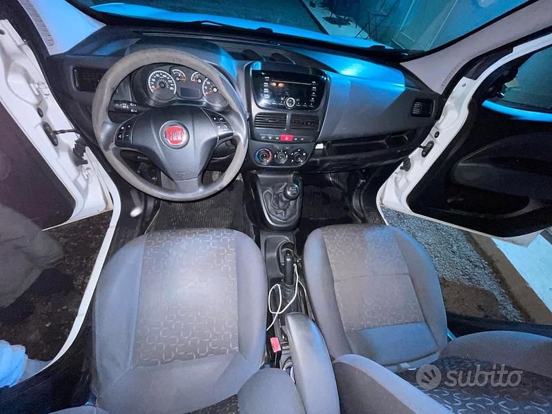 Usata Fiat Doblò 105 CV (77 kW) 2014 Bianco Monovolume