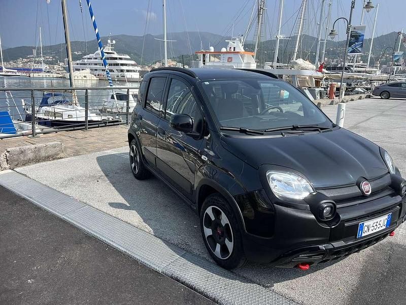 Usata Fiat Panda Cross Cross 69 CV (50 kW) 2023 Utilitaria