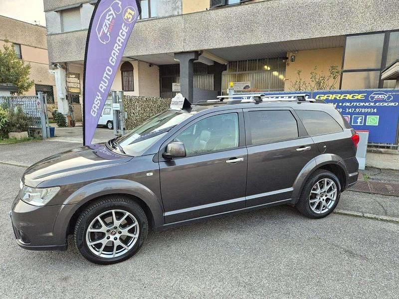 Usata Fiat Freemont Lounge 170 CV (125 kW) 2014 Grigio scuro SUV