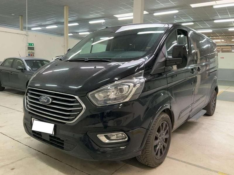 Usata Ford Tourneo Custom Titanium 170 CV (125 kW) 2018 Nero Furgone