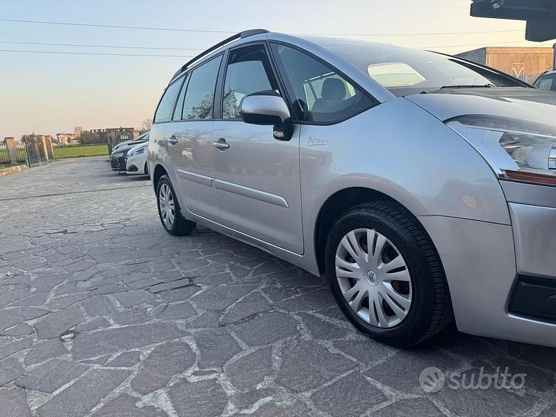 Usata Citroën Grand C4 Picasso Elegance 125 CV (91 kW) 2008 Grigio Monovolume