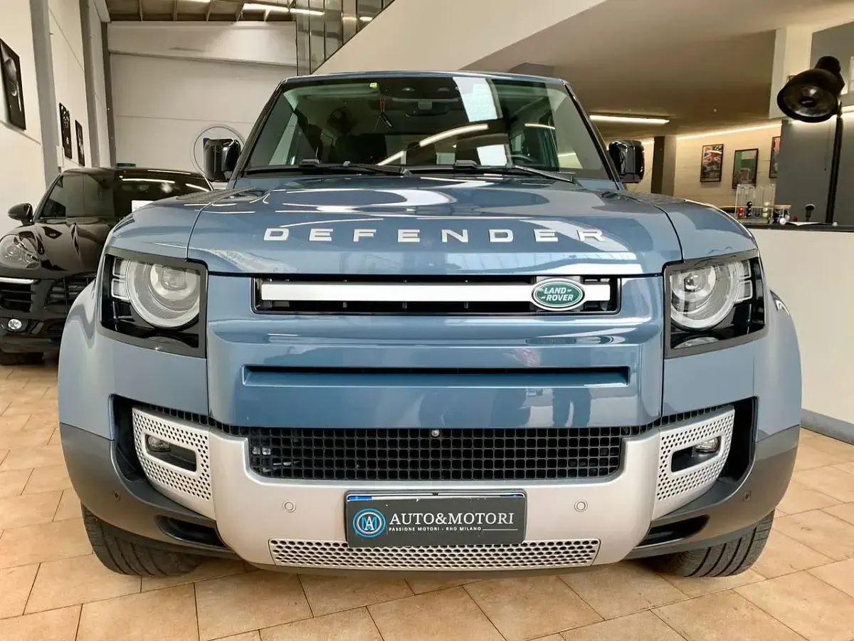 Usata Land Rover Defender HSE 249 CV (183 kW) 2022 Blu SUV