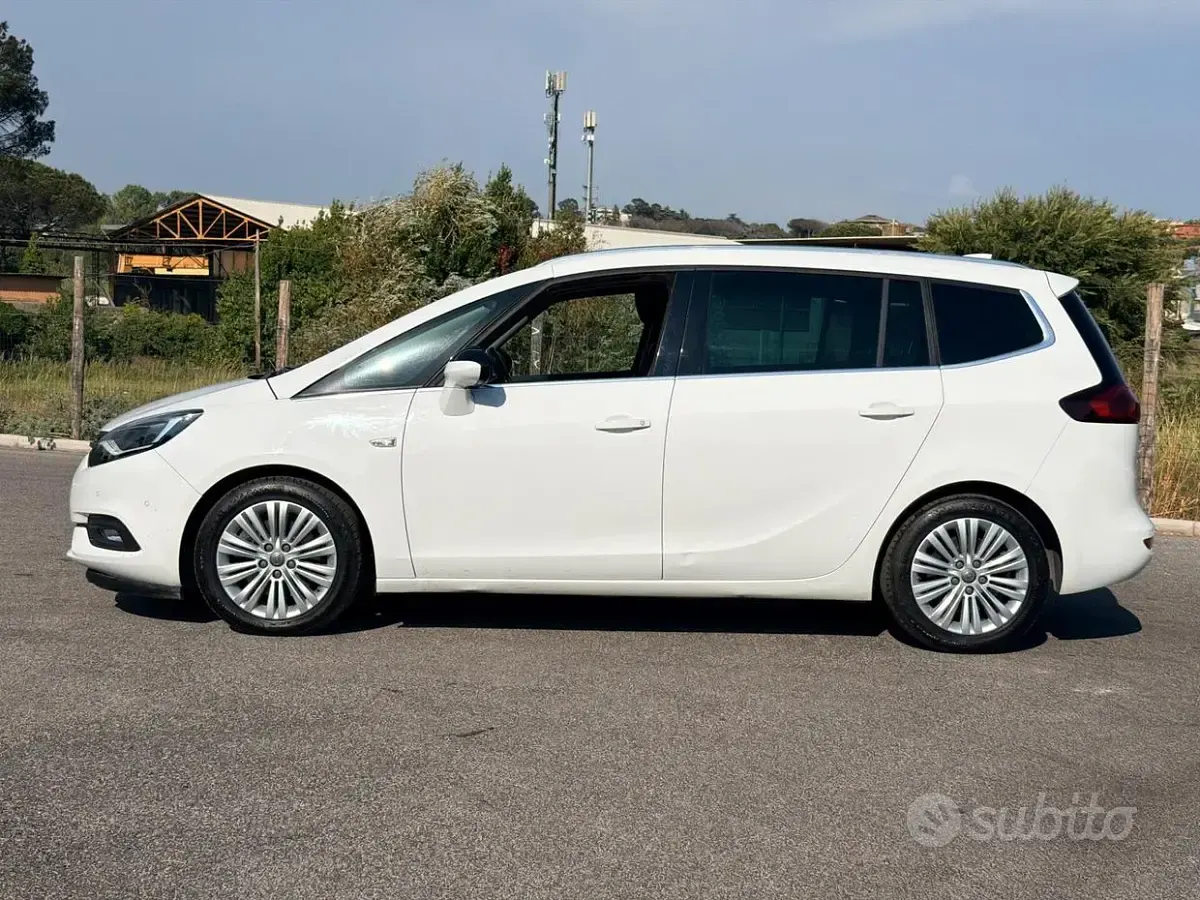 Usata Opel Zafira Innovation 131 CV (96 kW) 2017 Bianco Monovolume