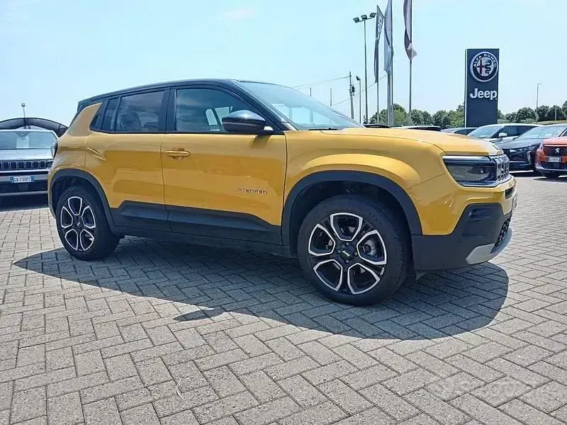 Usata Jeep Avenger EV Summit 114 kW (156 CV) 2025 Giallo SUV