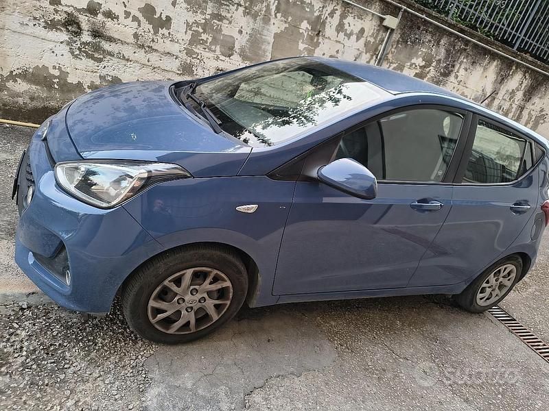 Usata Hyundai i10 83 CV (61 kW) 2017 Blu Utilitaria