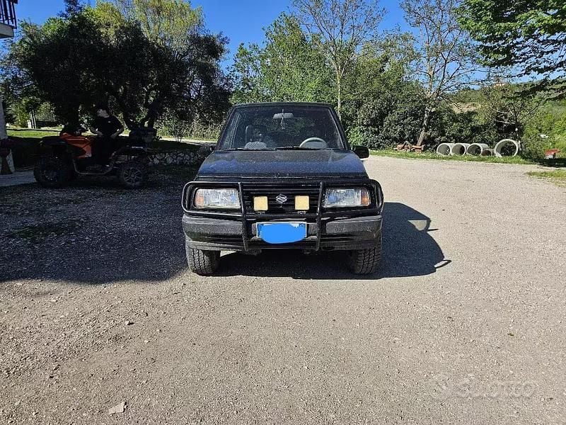 Usata Suzuki Vitara 1993 Nero SUV