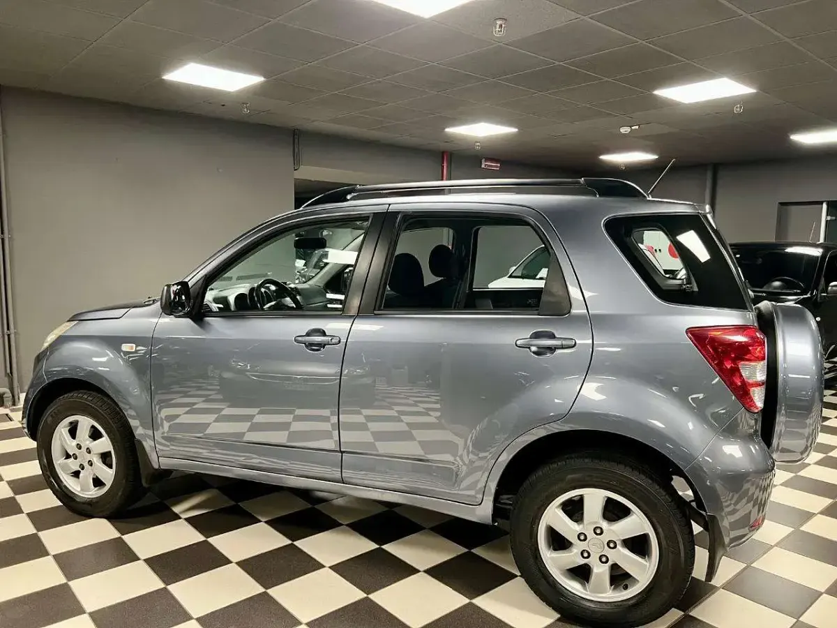 Usata Daihatsu Terios 105 CV (77 kW) 2008 Grigio SUV