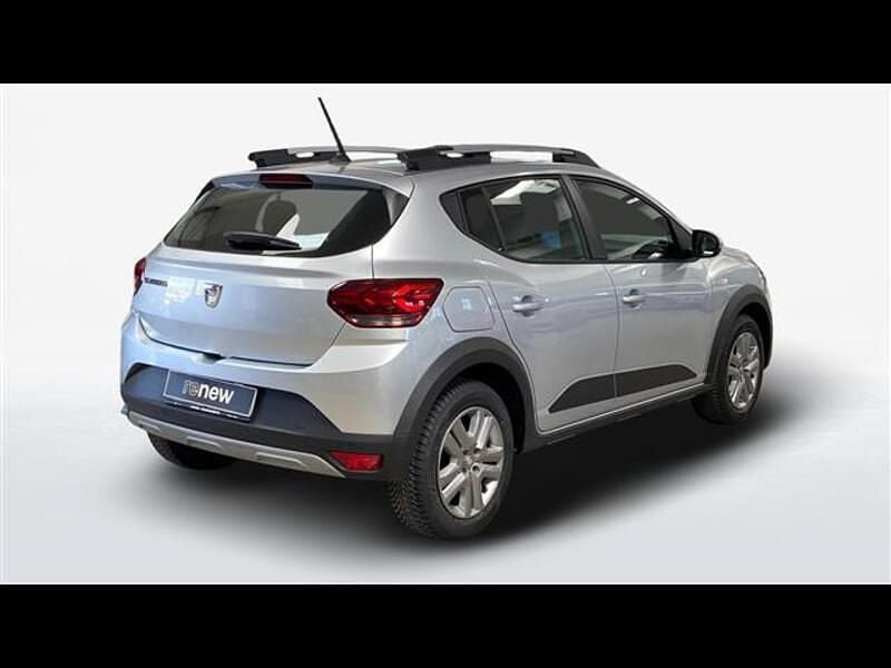 Usata Dacia Sandero Comfort 100 CV (73 kW) 2022 Grigio scuro Utilitaria