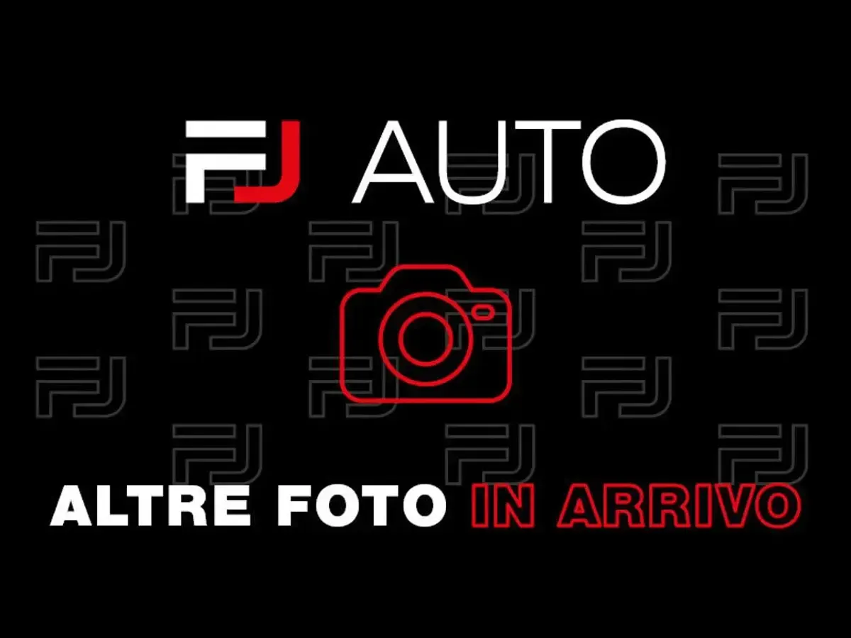 Usata Suzuki Swift 83 CV (61 kW) 2022 Bianco perla Utilitaria