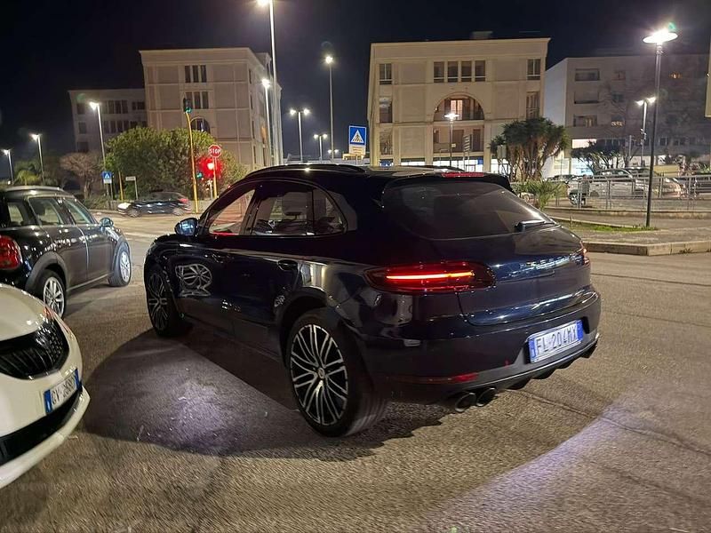 Usata Porsche Macan 250 CV (183 kW) 2017 Blu/azzurro SUV