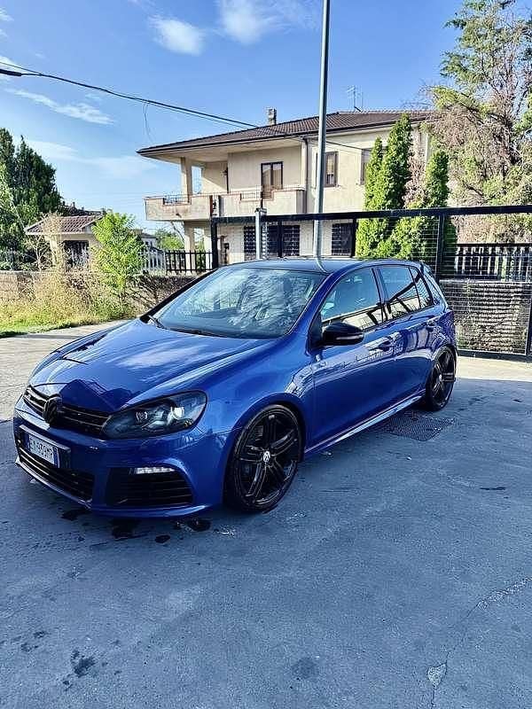 Usata VW Golf VI R 310 CV (228 kW) 2010 Blu Utilitaria