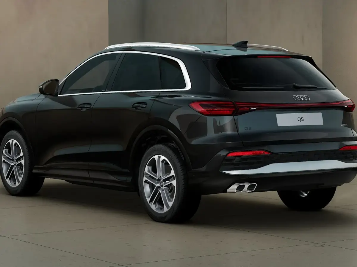 Nuova Audi Q5 Advanced 204 CV (150 kW) 2026 Nero mito metallizzato SUV