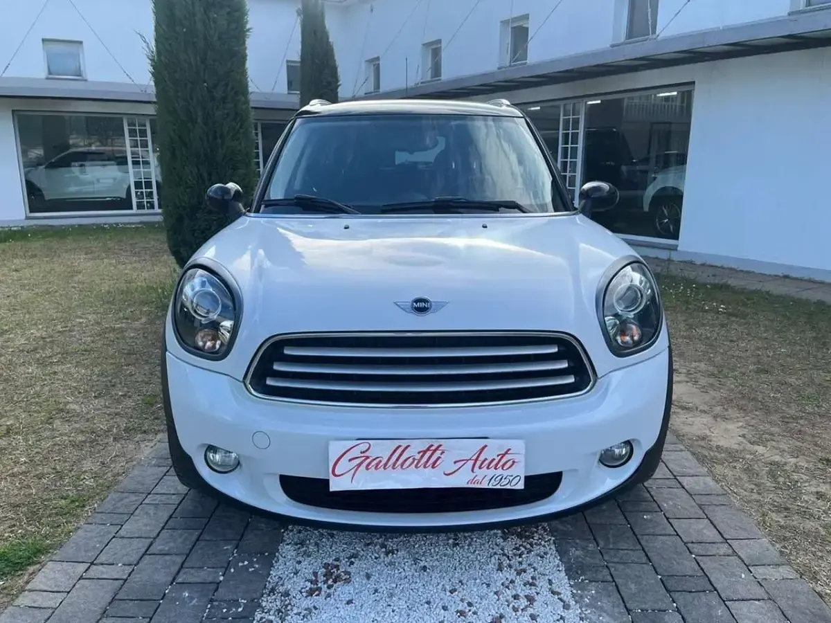 Usata Mini One D Countryman 111 CV (81 kW) 2014 Bianca tetto nero SUV