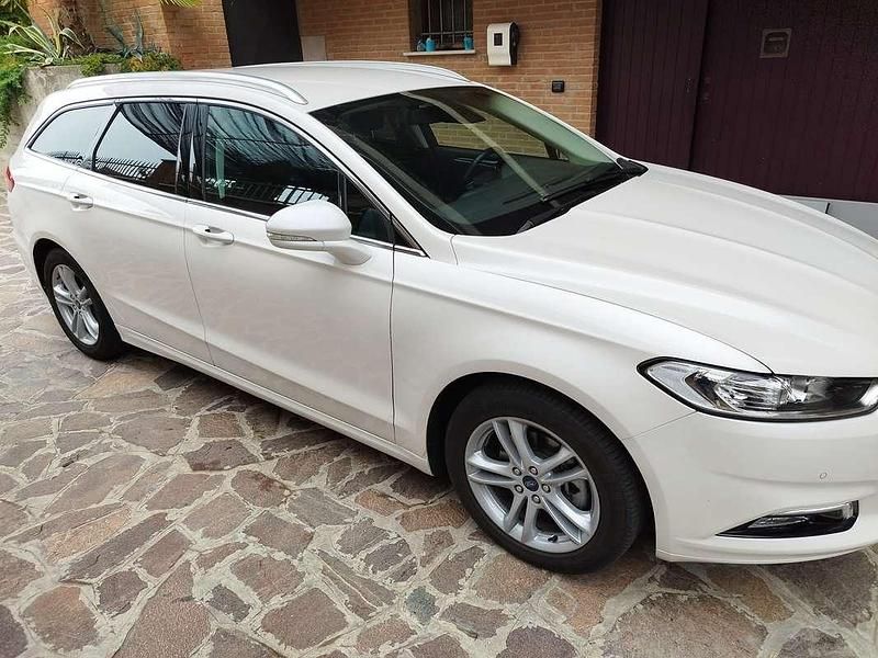 Usata Ford Mondeo Business Edition 150 CV (110 kW) 2019 Bianco Station wagon