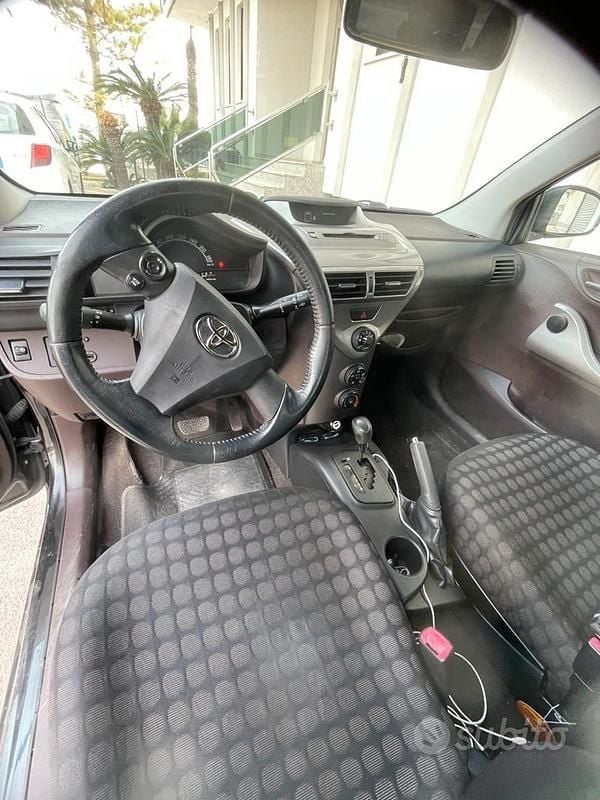 Usata Toyota iQ 2009 Nero Utilitaria