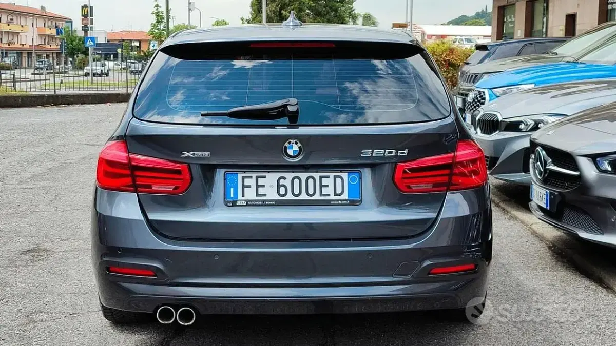 Usata BMW 320 Advantage 190 CV (139 kW) 2016 Grigio Station wagon