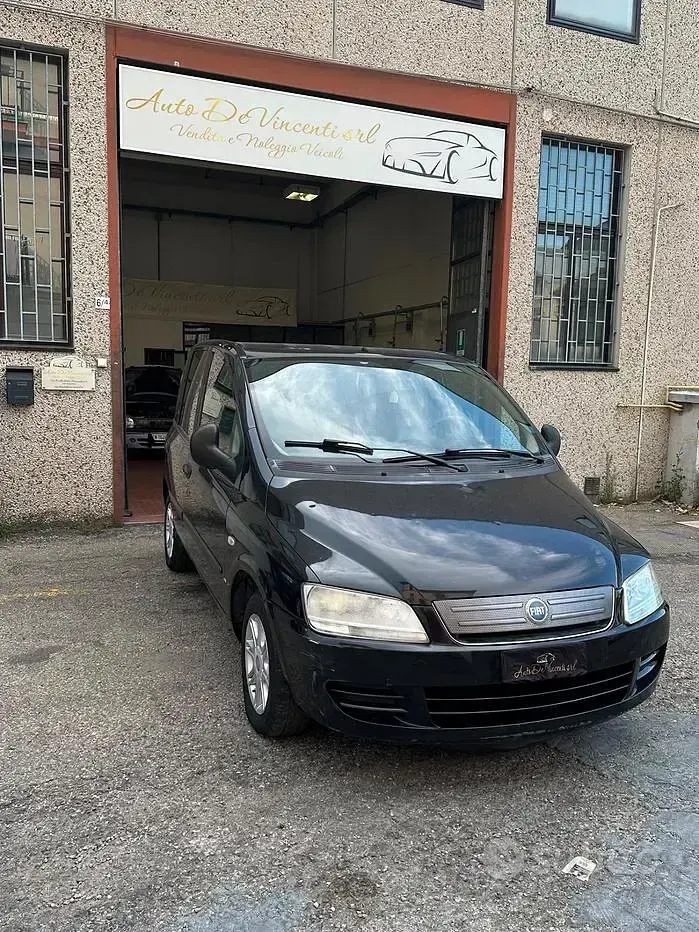 Usata Fiat Multipla Active 103 CV (75 kW) 2007 Nero Monovolume