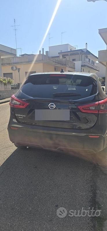 Usata Nissan Qashqai 2018 Nero SUV