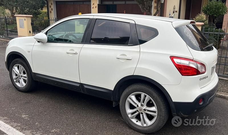 Usata Nissan Qashqai Tekna 110 CV (80 kW) 2010 Bianco SUV