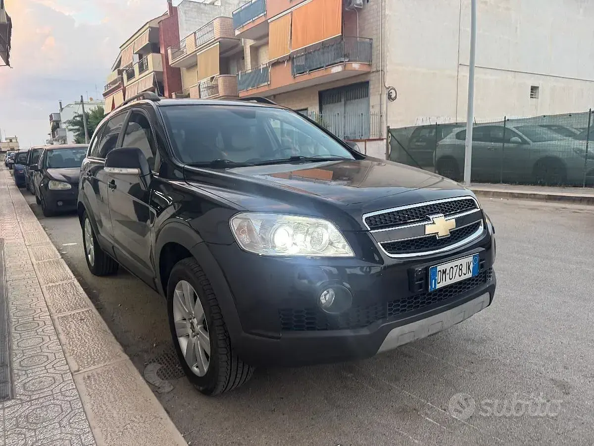 Usata Chevrolet Captiva Sport 150 CV (110 kW) 2008 Nero SUV