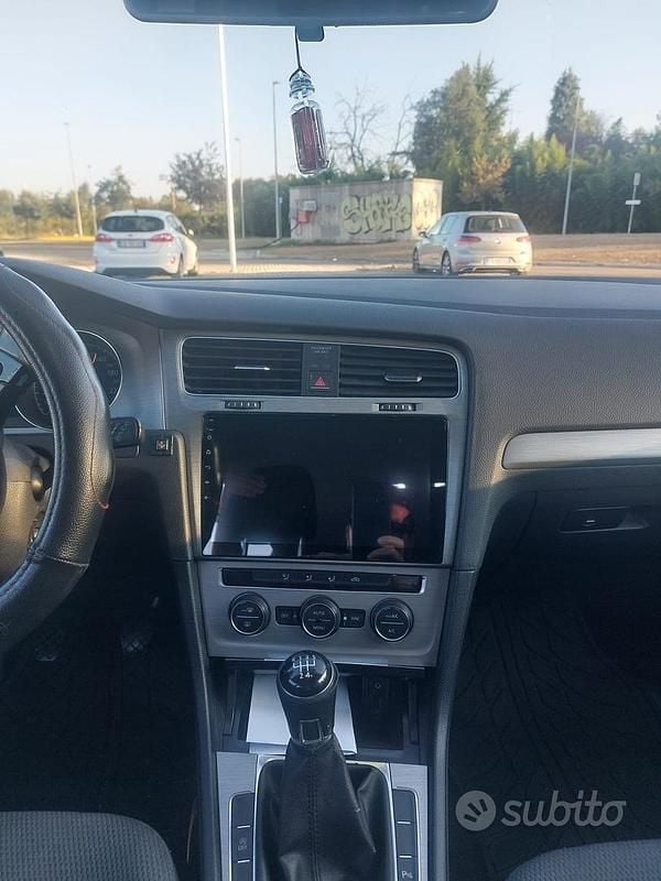 Usata VW Golf VII 110 CV (80 kW) 2015 Grigio Utilitaria