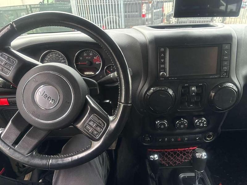 Używany Jeep Wrangler Unlimited 200 KM (147 kW) 2017 Beżowy SUV