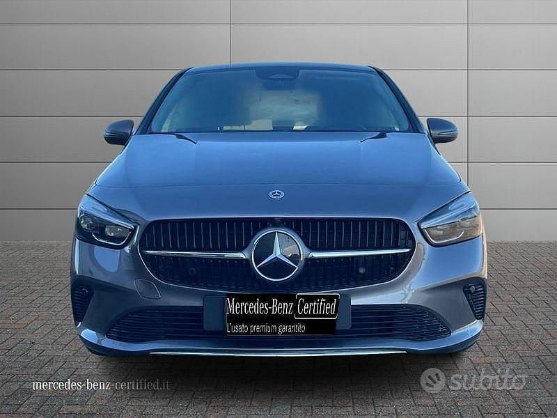 Usata Mercedes 180 Advanced Plus 116 CV (85 kW) 2023 Grigio Berlina