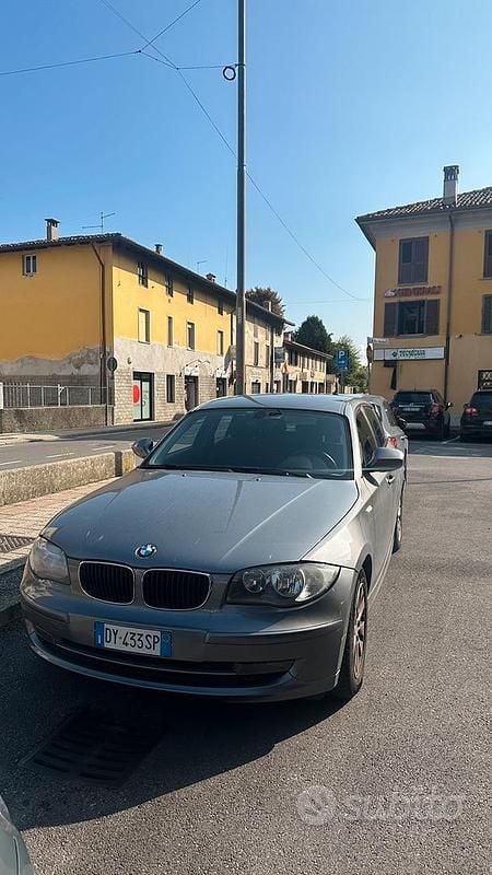 Usata BMW 120 177 CV (130 kW) 2009 Utilitaria