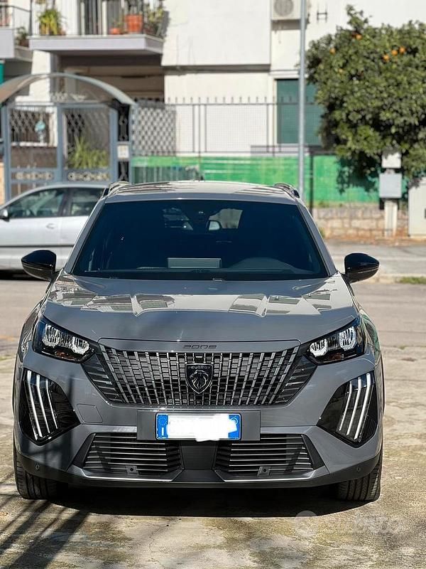 Usata Peugeot 2008 Allure 2023 Grigio SUV