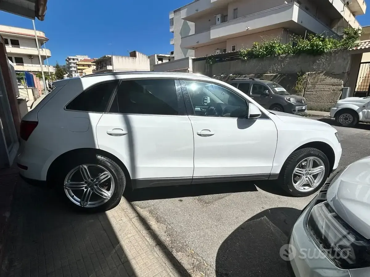 Usata Audi Q5 Comfort 170 CV (125 kW) 2012 Bianco SUV