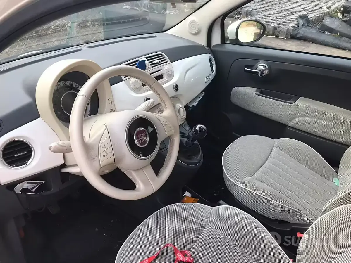 Usata Fiat 500 Lounge 95 CV (69 kW) 2014 Bianco Utilitaria