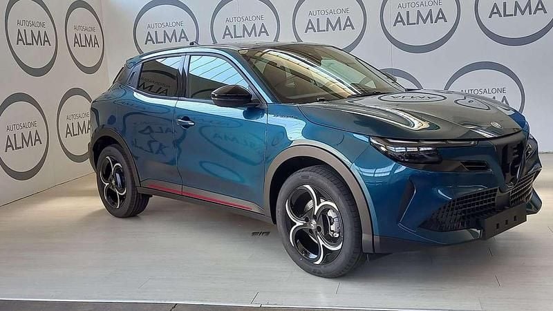 Nero Nuova 2025 Alfa Romeo Junior Edizione Speciale SUV | 27.900 € (Buon prezzo) - Immagine 1/4