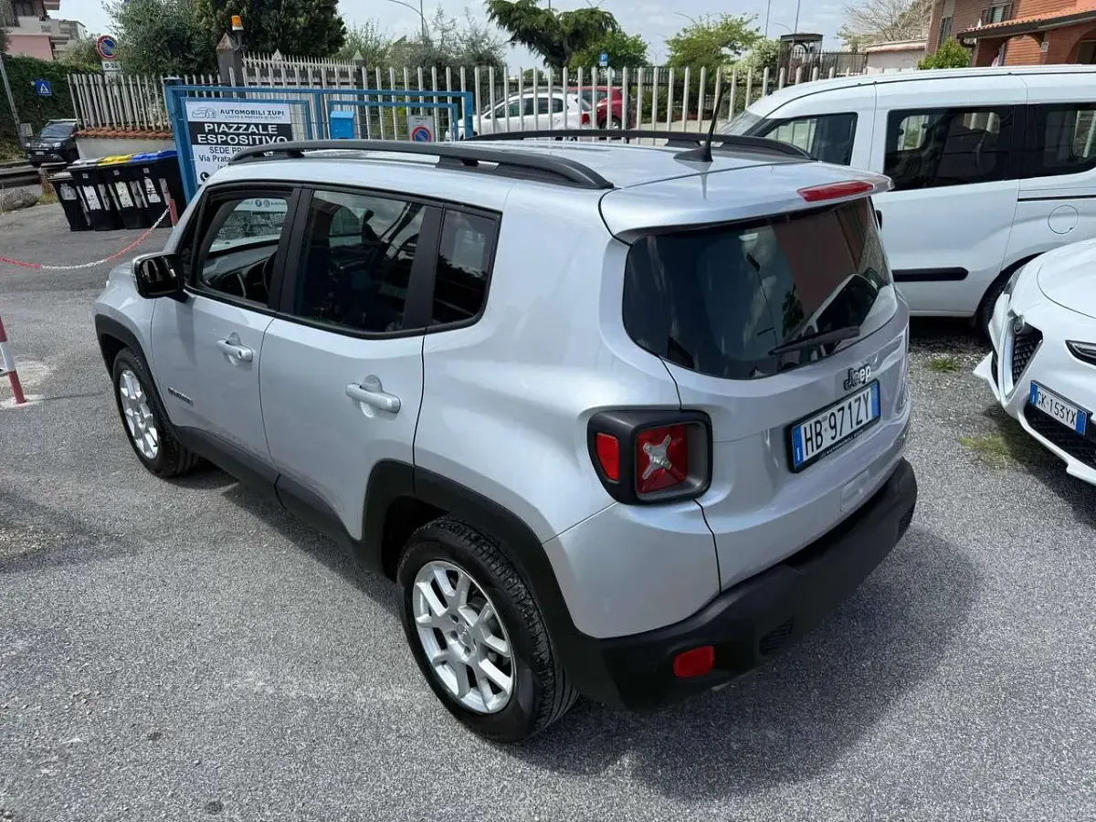 Usata Jeep Renegade Limited 131 CV (96 kW) 2021 Argento SUV