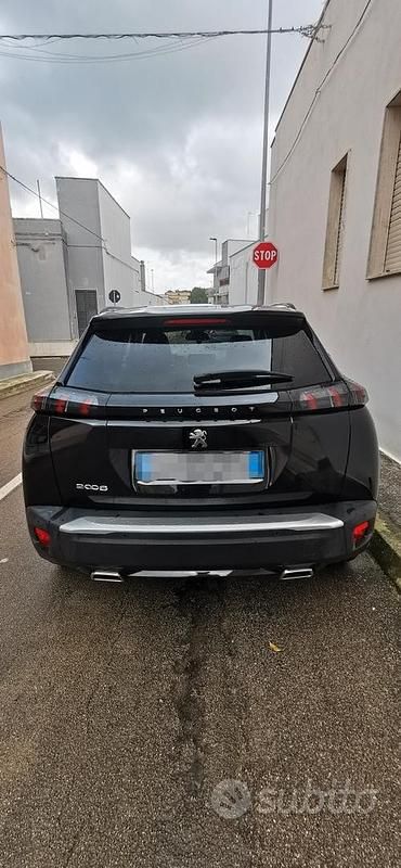 Usata Peugeot 2008 131 CV (96 kW) 2022 Nero SUV